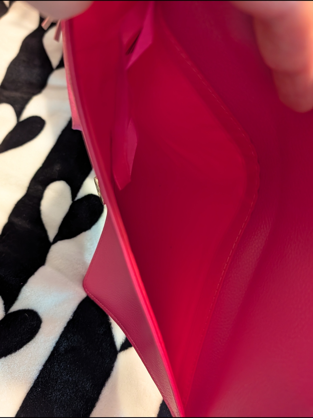 🆕 Juicy Couture Pink Tote with Pink Studded Clutch - Picture 11 of 16